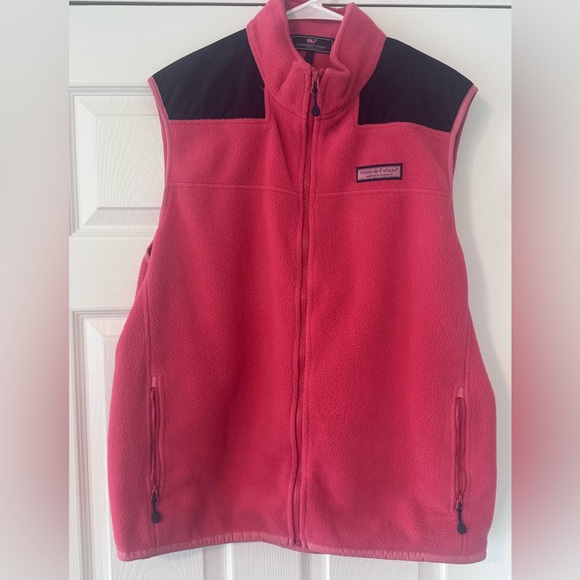 Vineyard Vines fleece vest - Picture 2 of 2